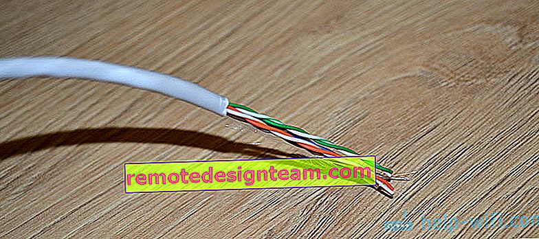 Зачистка мережевого кабелю для підключення до електричної розетки